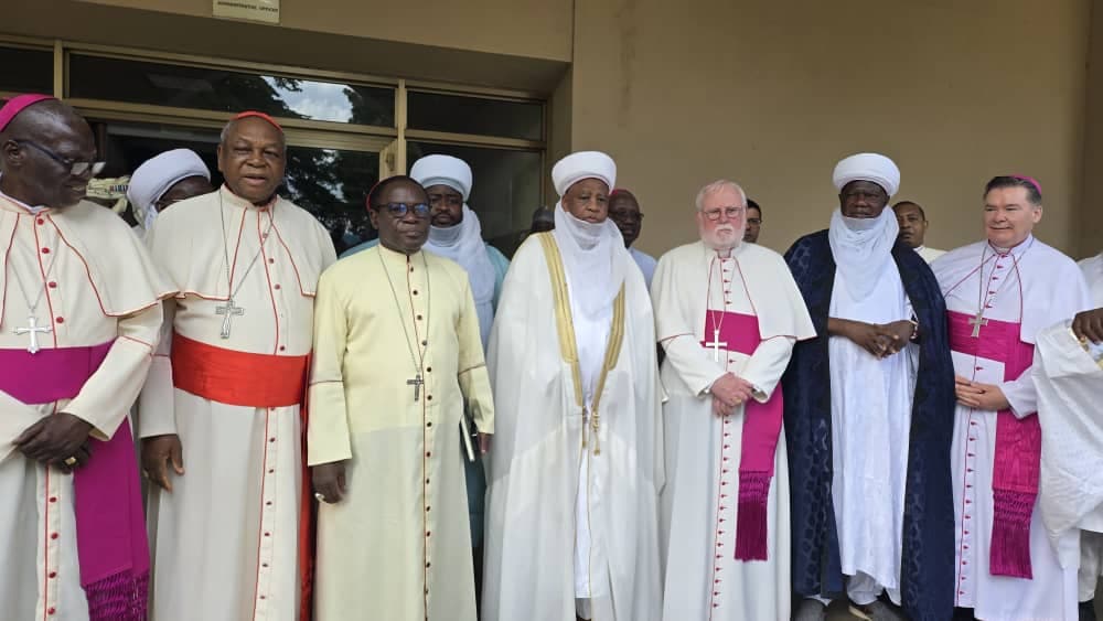 Sultan, Catholic leader join forces to combat hate speech, fake news